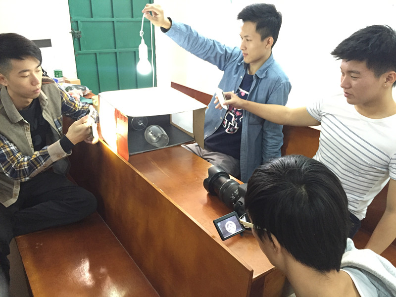 广告摄影课堂静物模拟影棚摄影学习 广告摄影课堂静物模拟影棚摄影学习