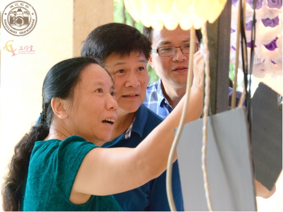 14装潢立体构成灯饰作品展院领导参观指导2 14装潢立体构成灯饰作品展院领导参观指导2