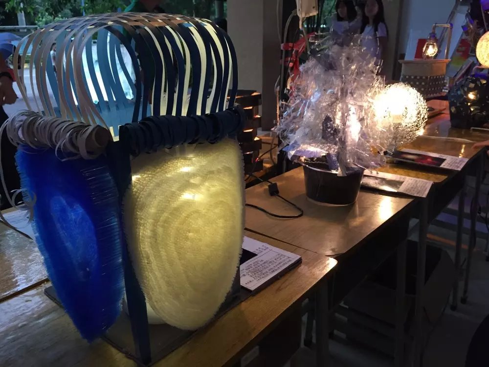 立体构成灯饰展学生作品3 立体构成灯饰展学生作品3