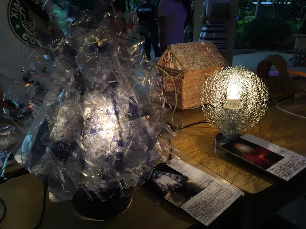 立体构成灯饰展学生作品6 立体构成灯饰展学生作品6