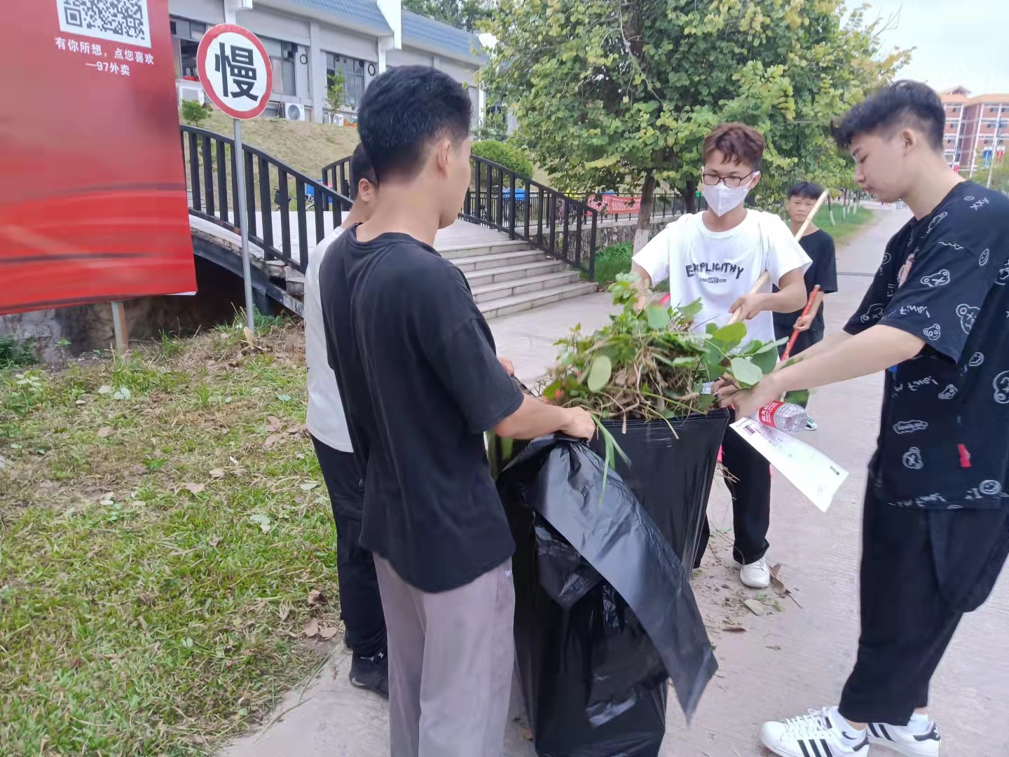 C:\Documents and Settings\Administrator\桌面\3.jpg C:\Documents and Settings\Administrator\桌面\3.jpg