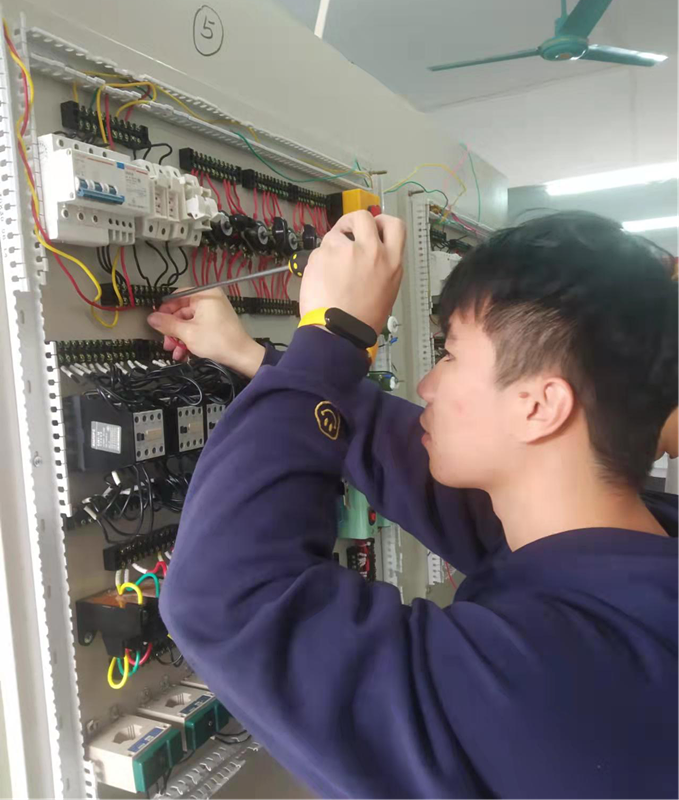 C:\Documents and Settings\Administrator\桌面\图片3.png C:\Documents and Settings\Administrator\桌面\图片3.png