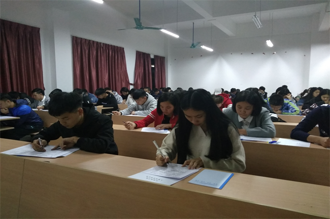 入党积极分子测验现场三