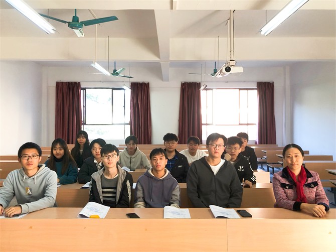 陈雨婷老师实习指导见面会.jpg