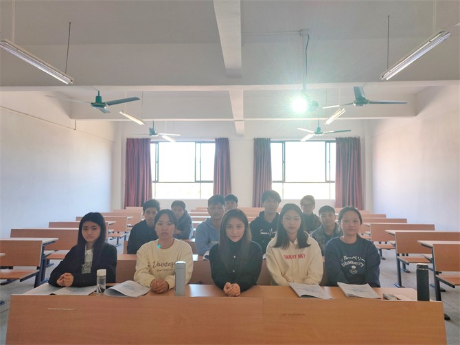 何晓松老师指导见面会.jpg