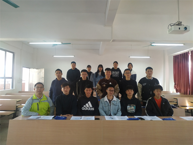 钟扬华老师指导见面会.jpg